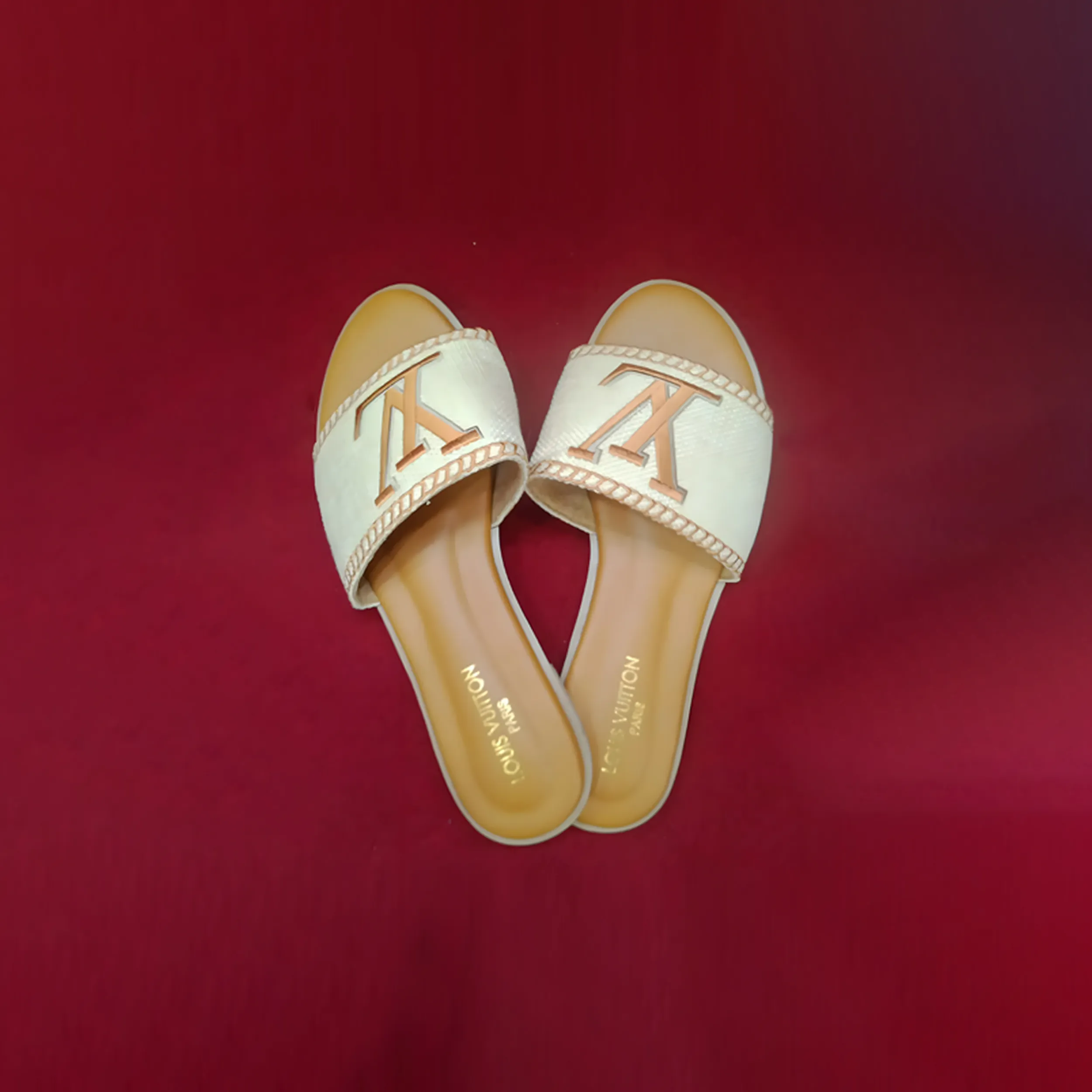 Tan Ladies Shoes – Trendy Women’s Footwear