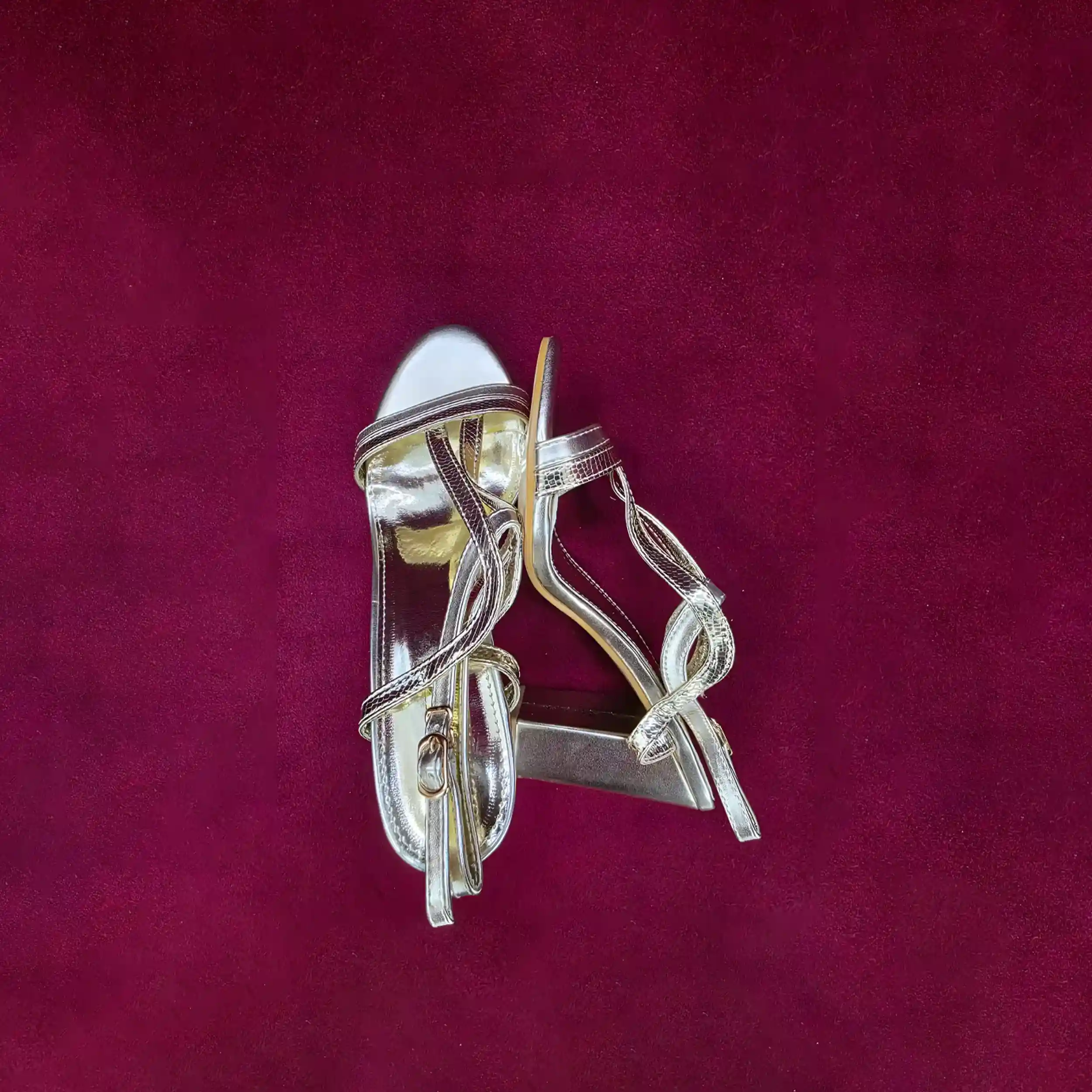 Ladies Shoes Gold – Comfortable Free Size