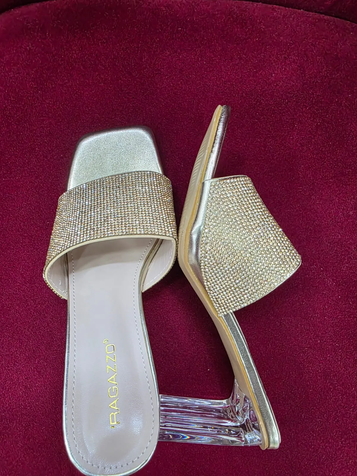 Ladies Shoes Gold Color – Stylish Free Size Comfort