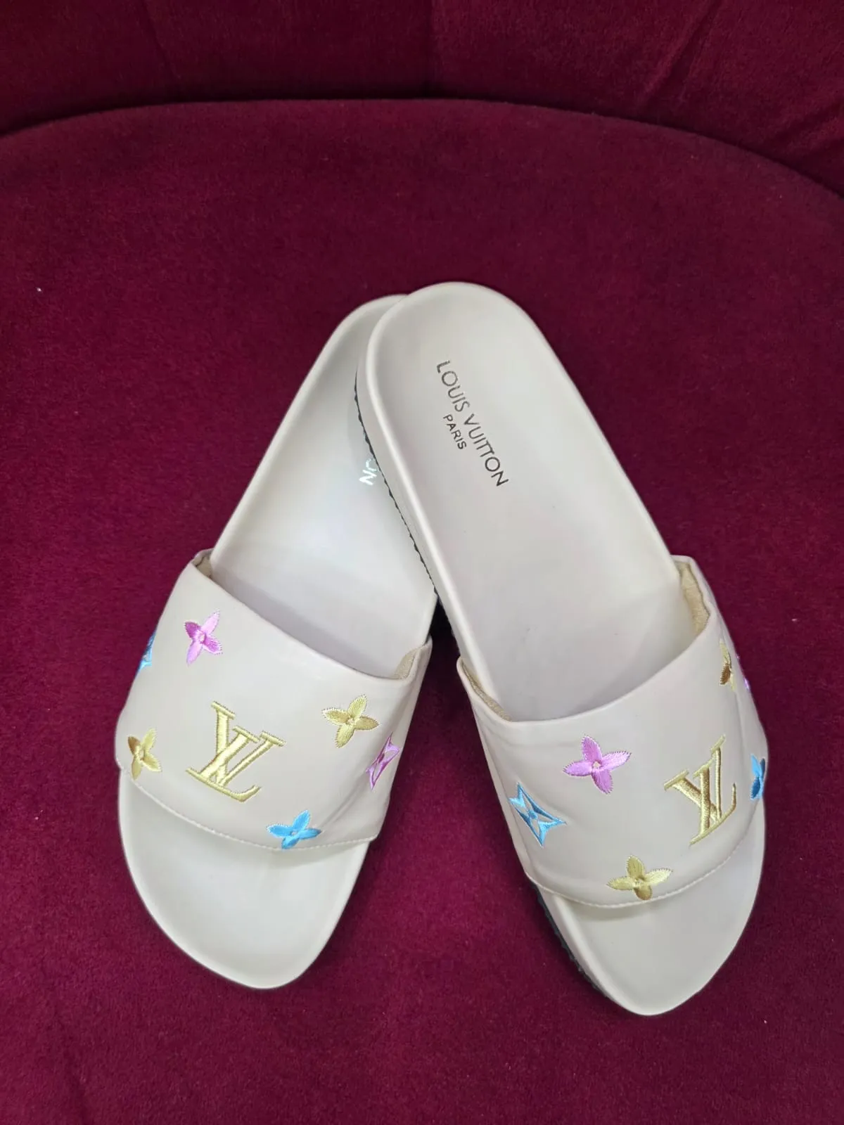 Cream Ladies Shoes – Trendy Women’s Footwear